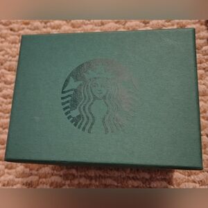 😊Free With Any Purchase Starbucks Emerald Box with Logo